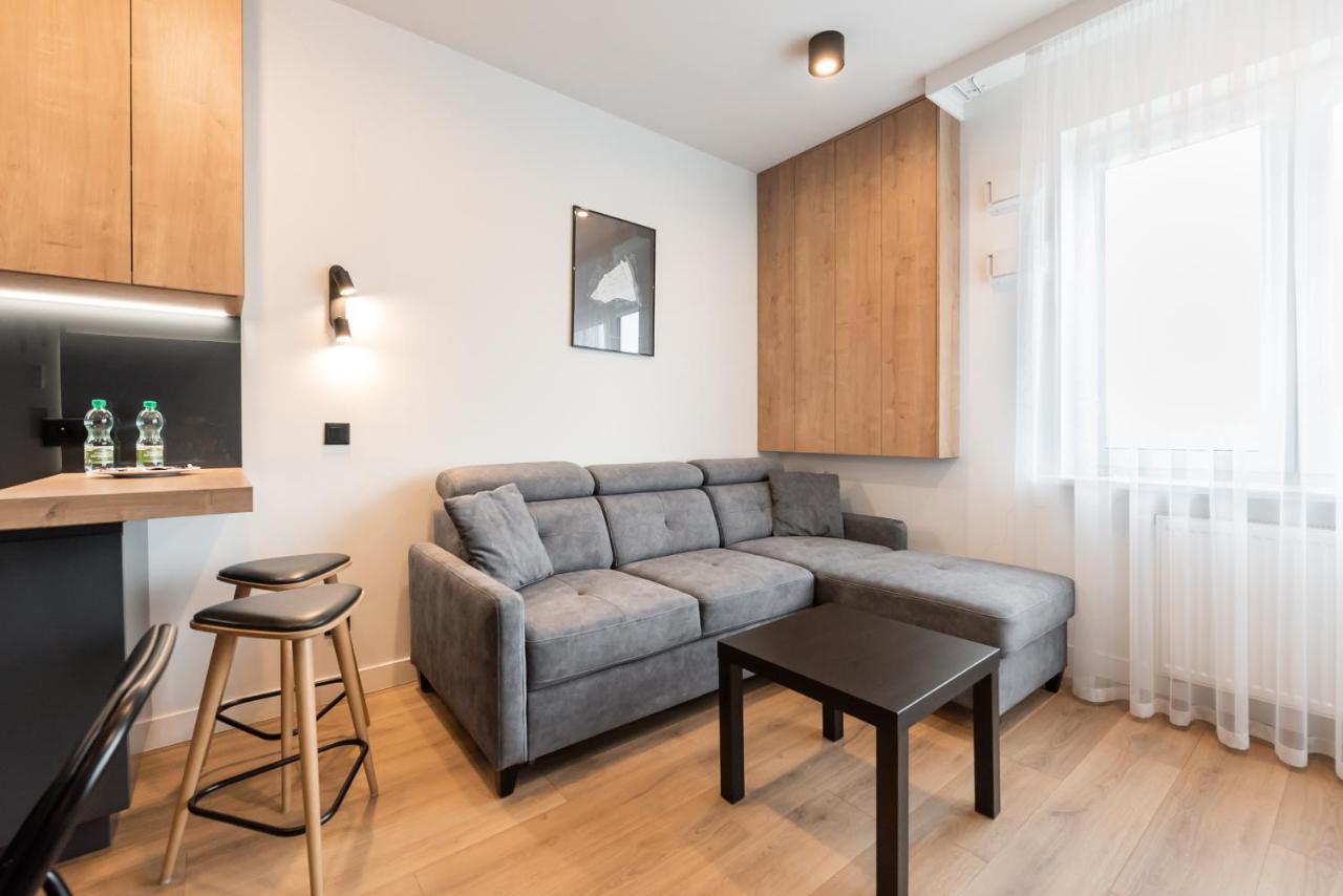 Zoliborz Obsidian Apartment وارسو المظهر الخارجي الصورة