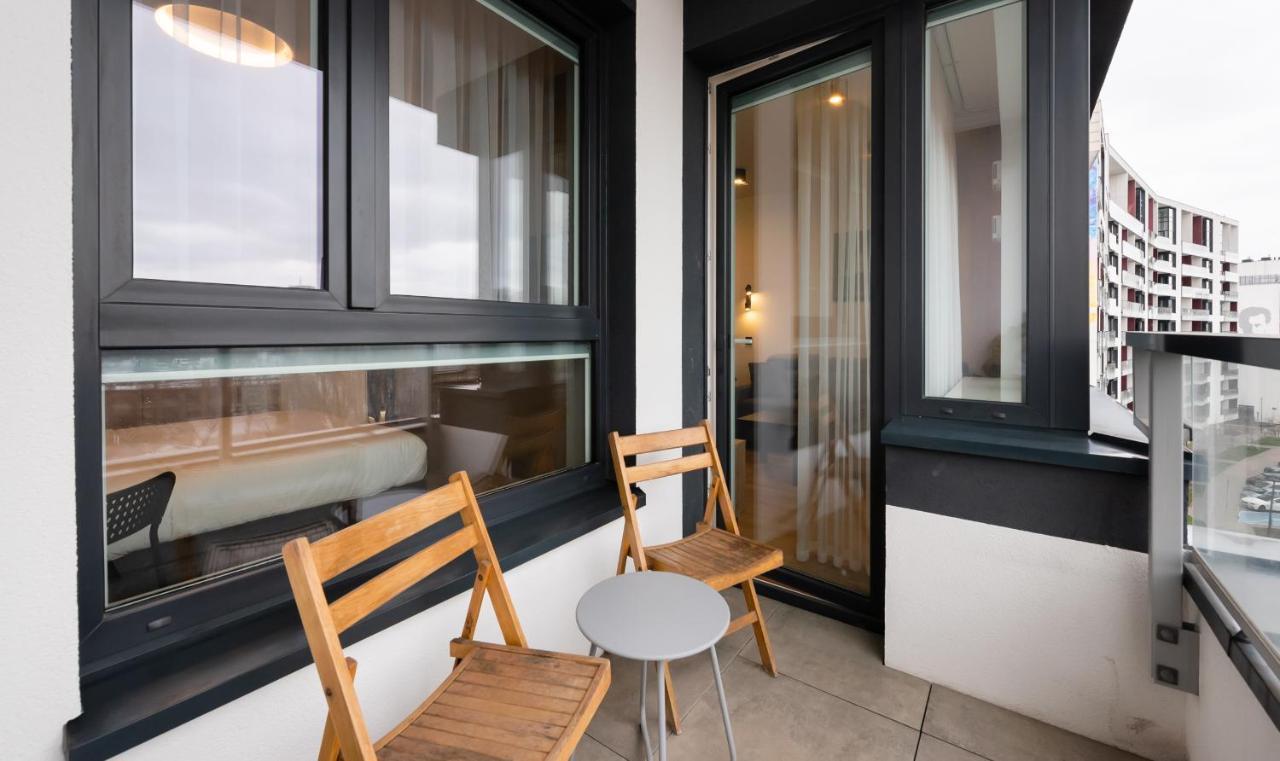 Zoliborz Obsidian Apartment وارسو المظهر الخارجي الصورة